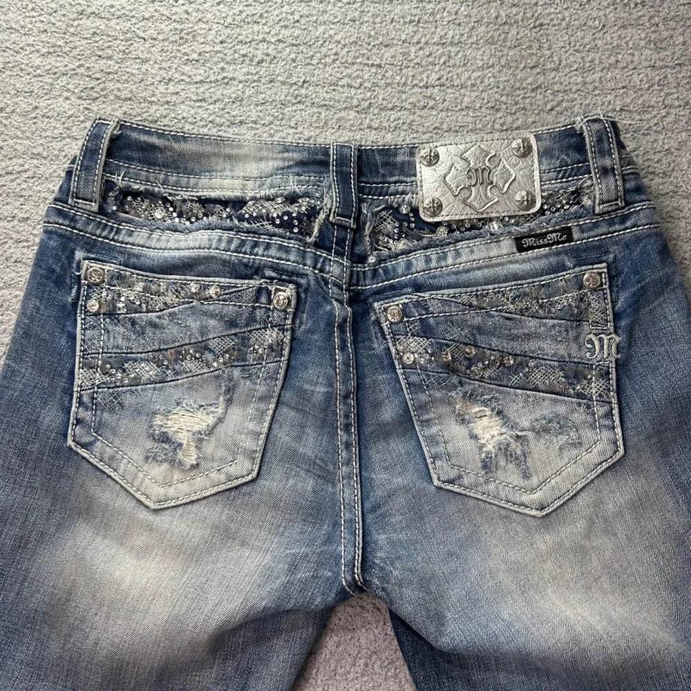 Miss Me Skinny Jeans Mid Rise Embellished Blue 29 Y2K McBling Western Boho Rodeo